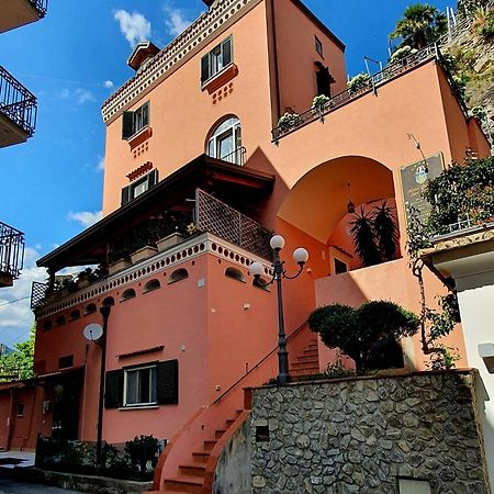 La Maison Rose مايوري المظهر الخارجي الصورة