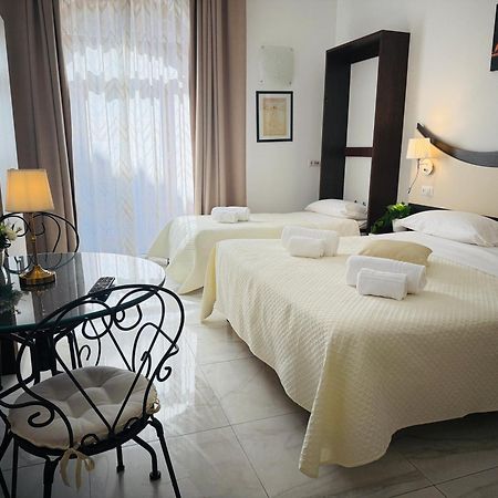 La Maison Rose مايوري المظهر الخارجي الصورة