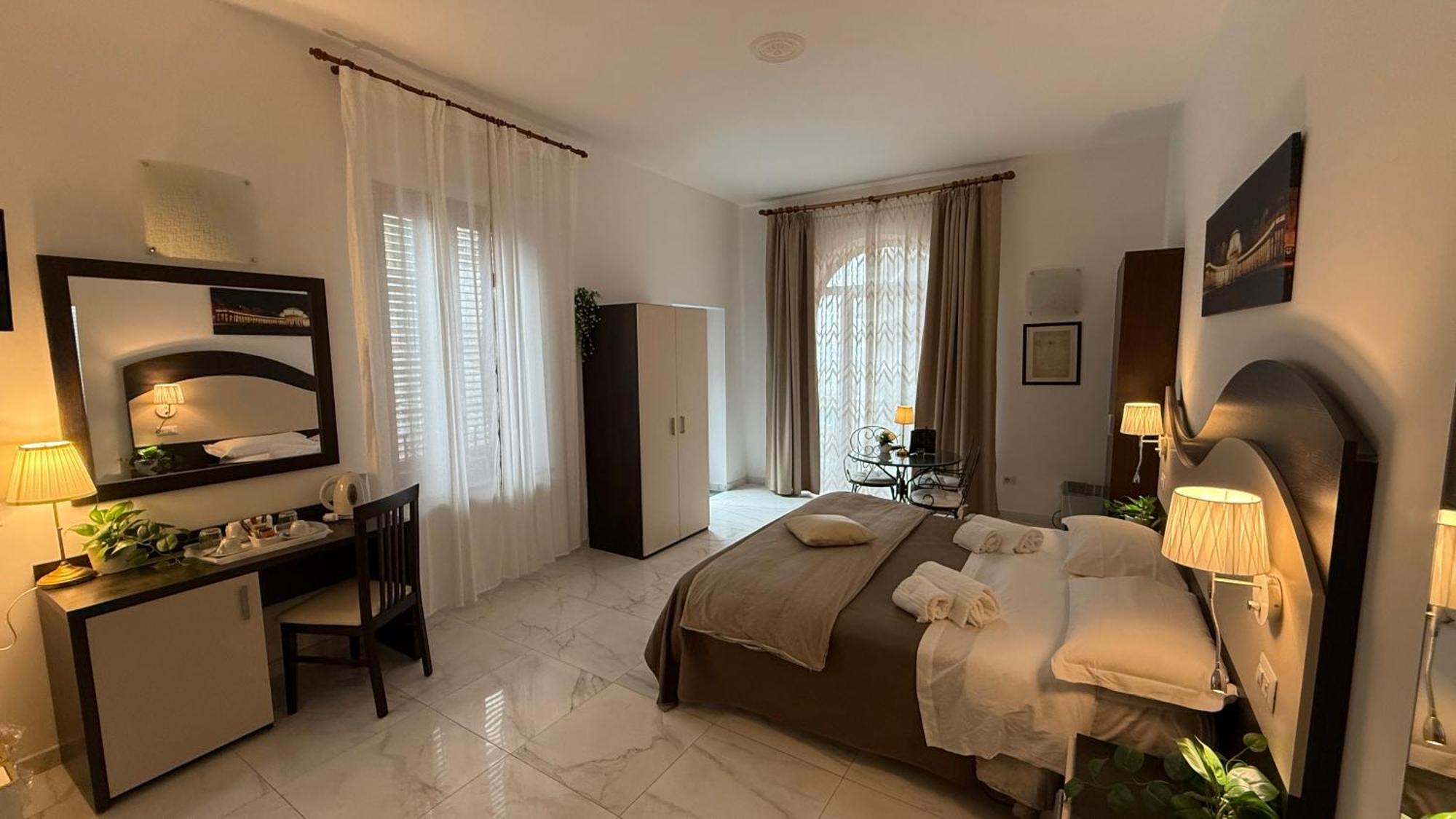 La Maison Rose مايوري المظهر الخارجي الصورة